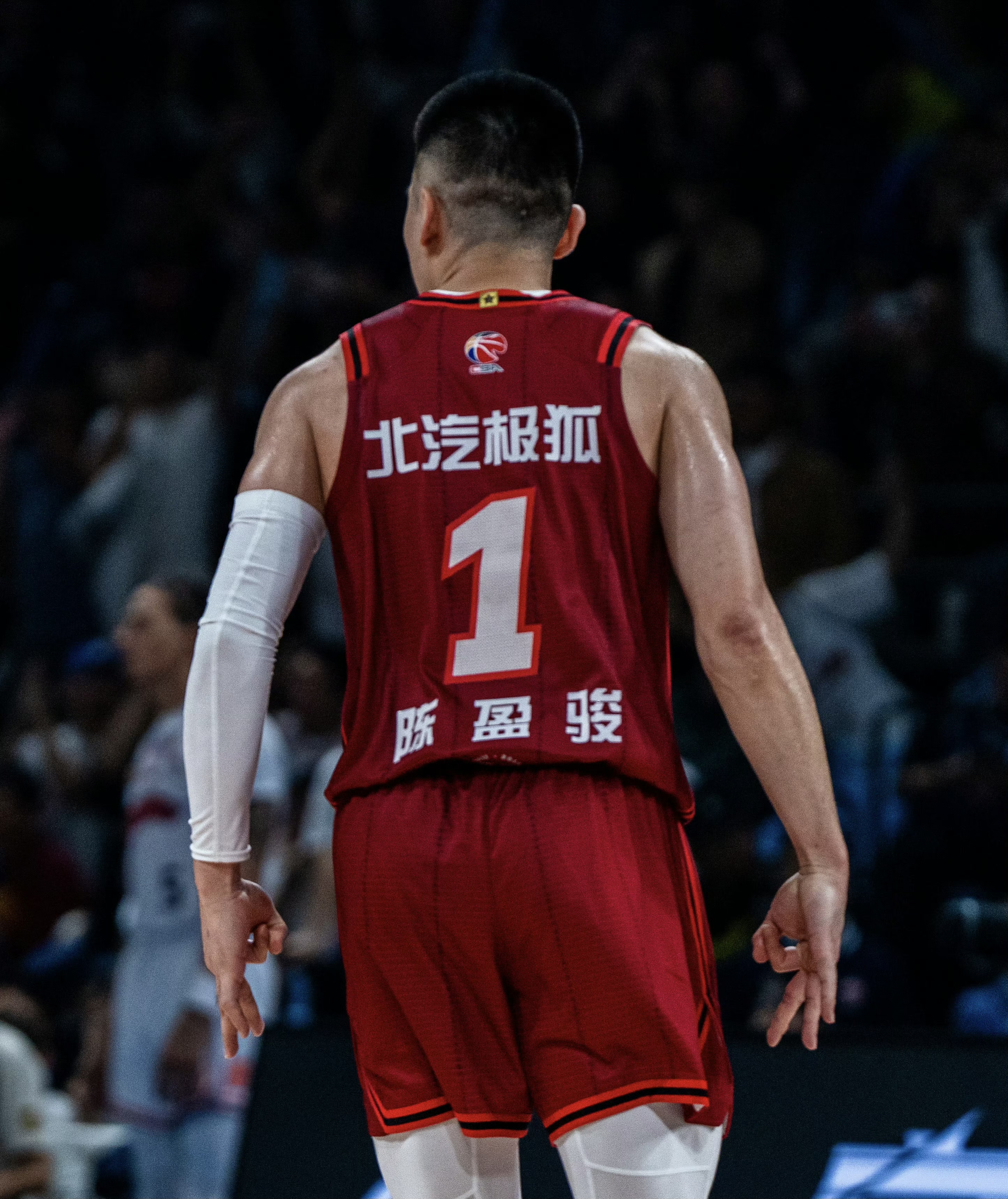 客场战胜对手，夺得宝贵的三分